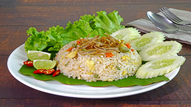 Menyelami Keunikan Nasi Goreng Kampung